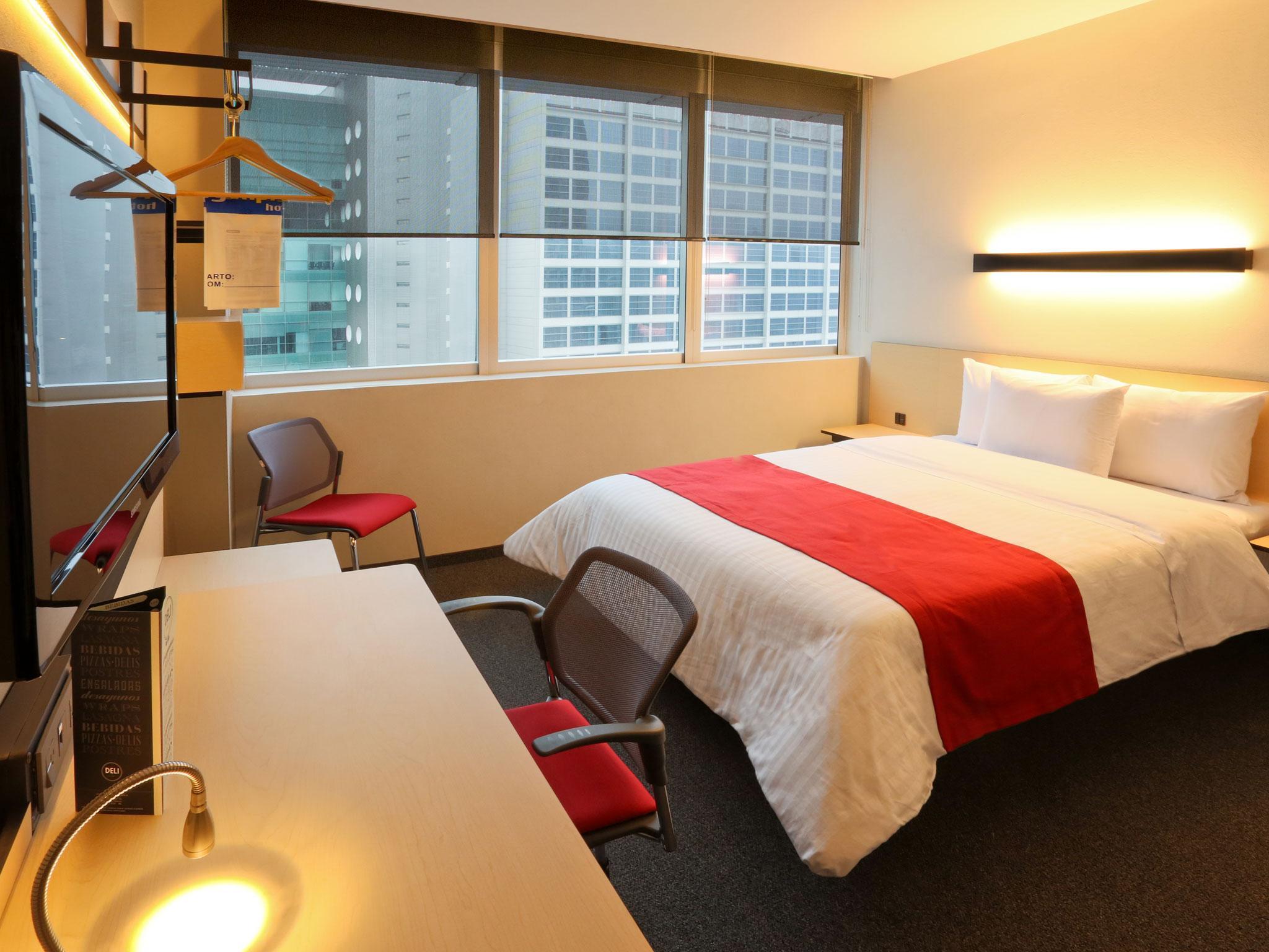 City Express Plus By Marriott Ciudad De Mexico Patio Universidad Buitenkant foto