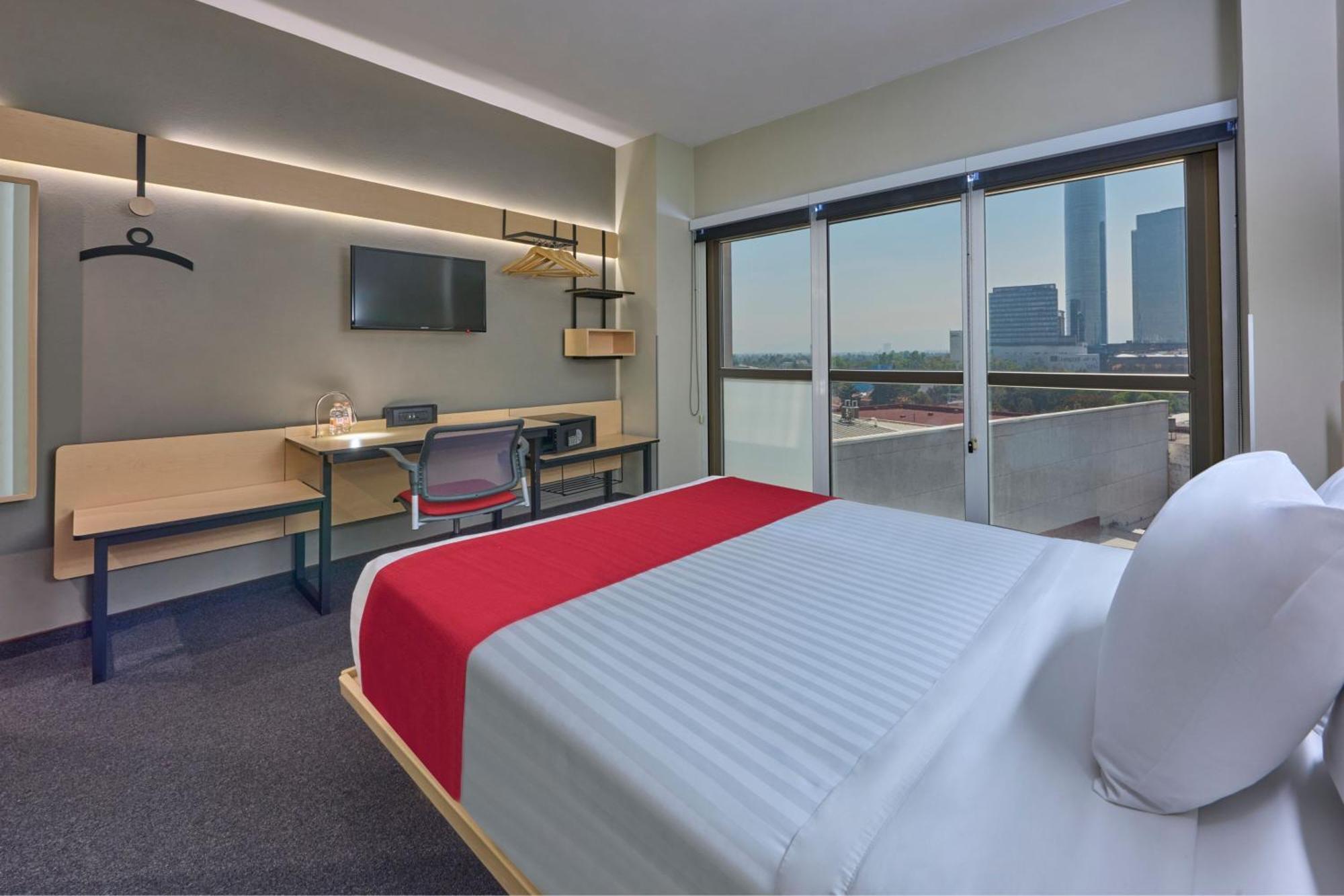 City Express Plus By Marriott Ciudad De Mexico Patio Universidad Buitenkant foto