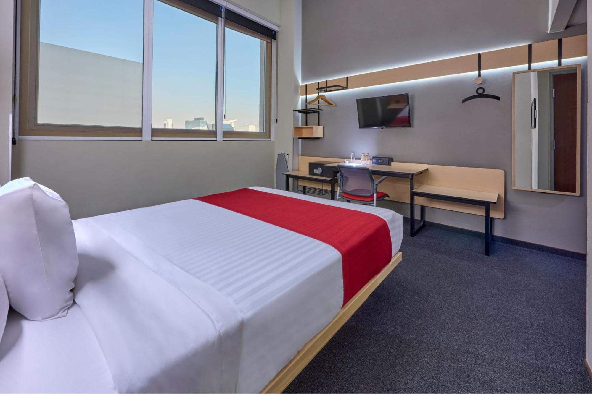 City Express Plus By Marriott Ciudad De Mexico Patio Universidad Buitenkant foto